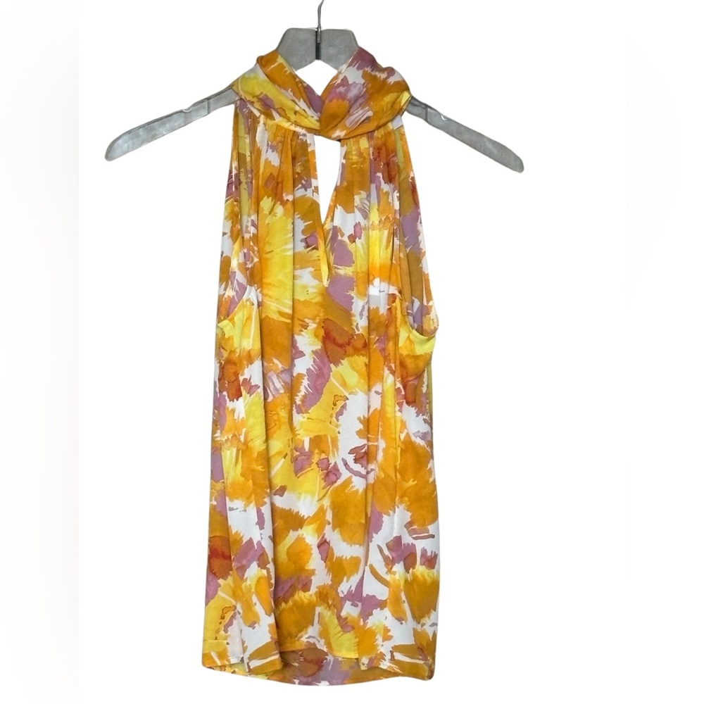 DR2 Sleeveless High‎ Neck Blouse